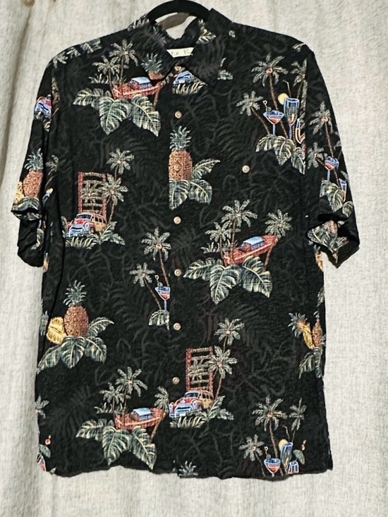 Batik Bay Other - Batik Bay Vacation Men's Tropical Print Black Shirt, Size L